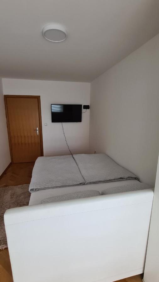 Apartmani Marcetic Slavonski Brod Exteriör bild